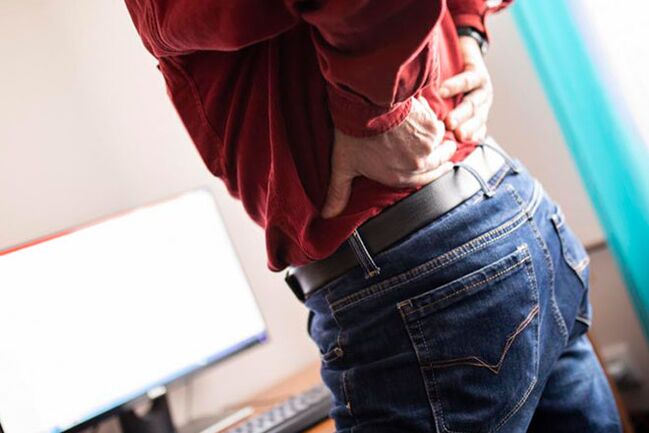 dor nas costas devido à osteocondrose