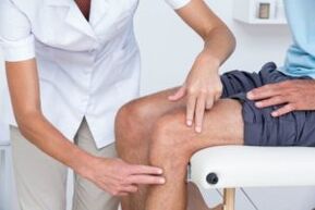 Exame físico do joelho para diagnosticar artrose